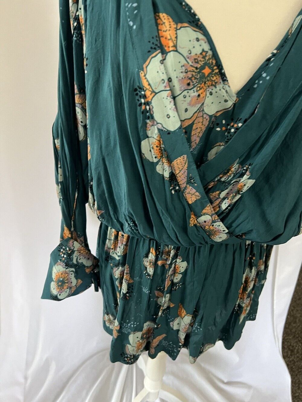 Free People Tuscan Dreams Oversize floral wrap shirt or dress Medium